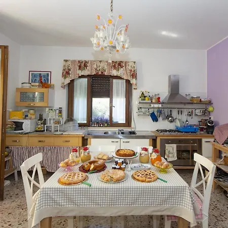La Casa Di G.g. فندق مبيت وإفطار *