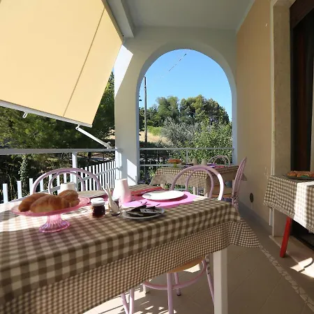 ベッド・アンド・ブレックファスト La Casa Di G.g. グロッタンマーレ