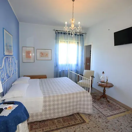 La Casa Di G.g. Oda ve Kahvaltı Grottammare