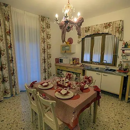 La Casa Di G.g. Couette-café Grottammare